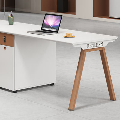 Moderne open plan kantoorwerkstation bureau-cubicle werkstation tafel