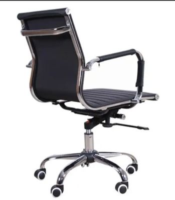 711 Moderne Pu-achtersteinstelbare draaibare kantoorstoel met armsteun