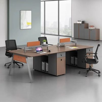 Moderne kantoormeubilair Chinees Meerdere personen Bureaubureaubureau Bureaubureaustation Afscheidingen Bureaustation Bureaubureaustation