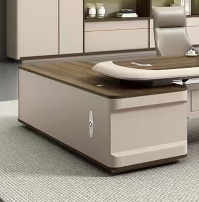 Moderne grote kantoor bureau met stoel Manager tafel Chief Executive tafel