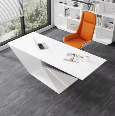 Verfbaas president bureau eenvoudig moderne creatieve manager kantoor bureau bureau bureau tafel stoel combinatie