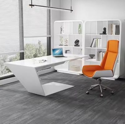 Verfbaas president bureau eenvoudig moderne creatieve manager kantoor bureau bureau bureau tafel stoel combinatie